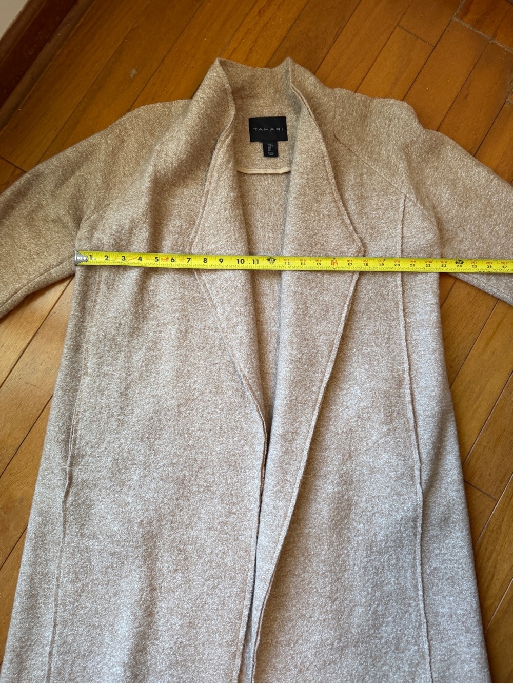 Tahari Wool Blend Coat Women’s Large Open Long Jacket Draped Collar Textured Knt - Picture 7 of 7